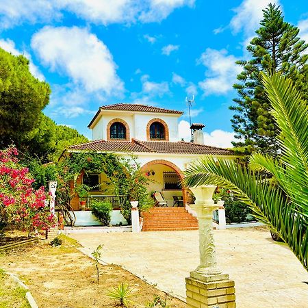 Agradable casa de campo con piscina en la Barrosa Chiclana de la Frontera Exterior foto